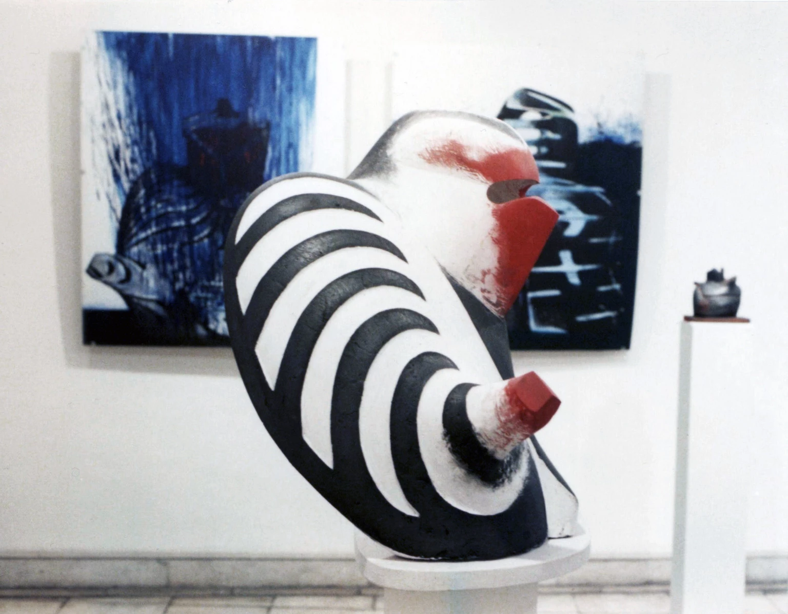 Exhibition shot, Sttudió Galéria, Budapest, 1988